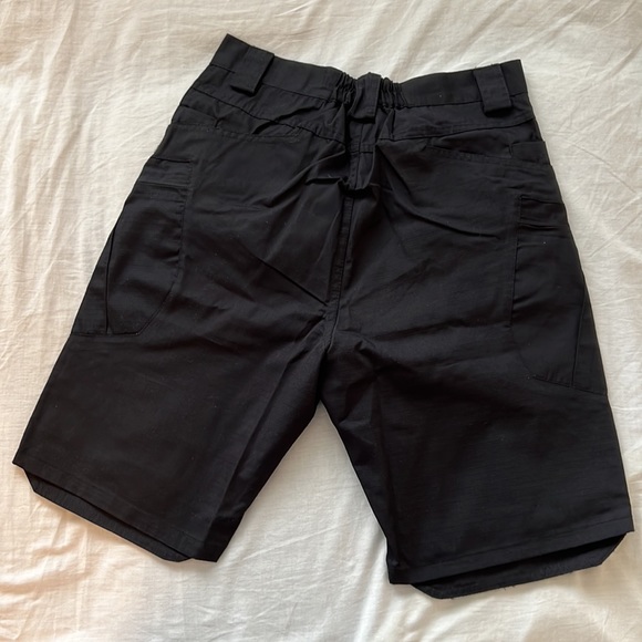YAXHWIV Mens Quick Dry Cargo Short Shorts - Picture 2 of 3